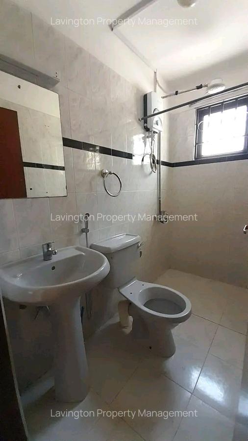 4 Bed Townhouse with En Suite at Lavington Green - 6