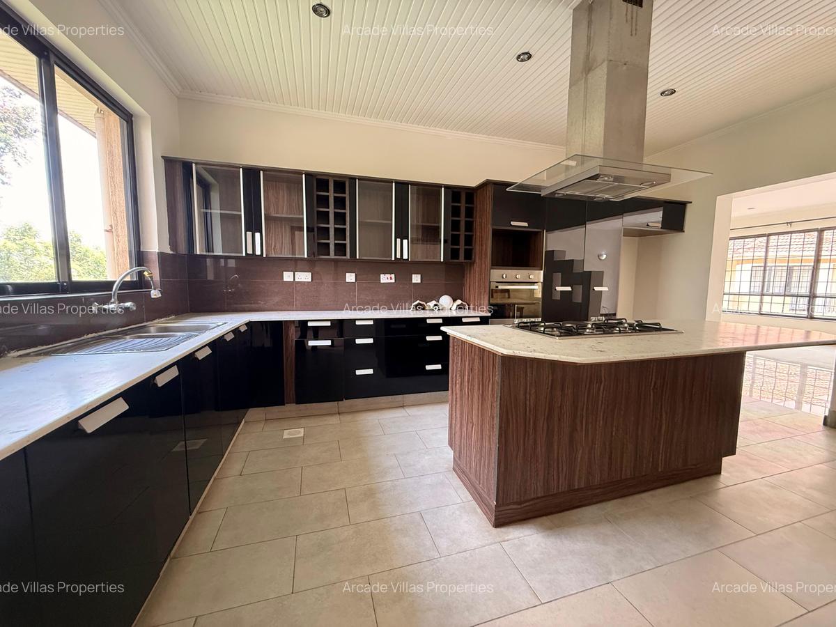 3 Bed Apartment with En Suite in Westlands Area - 6