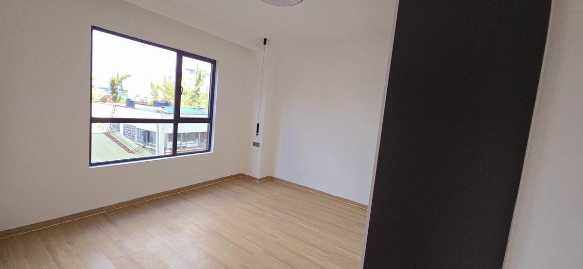 2 Bed Apartment with En Suite at Sports Road - 20