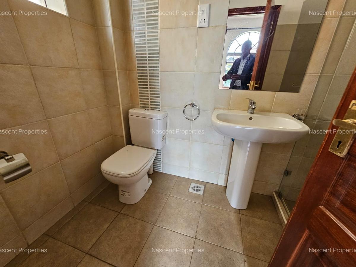 4 Bed Villa with En Suite in Kitisuru - 9