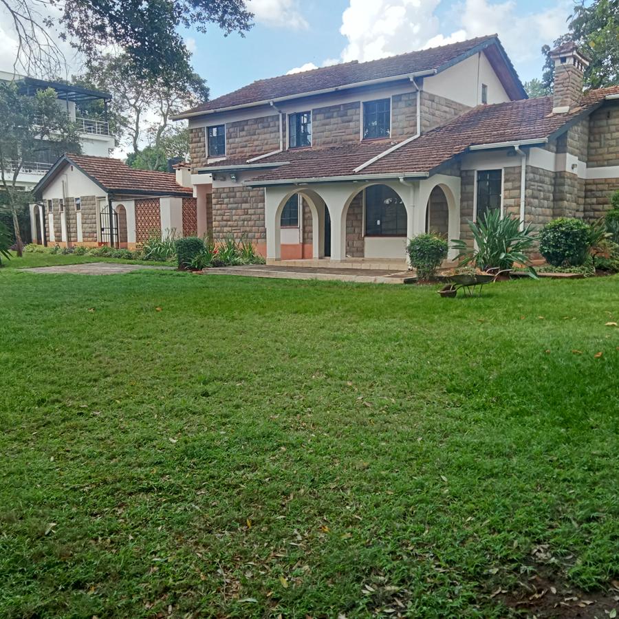 5 Bed House with En Suite at Westlands - 1