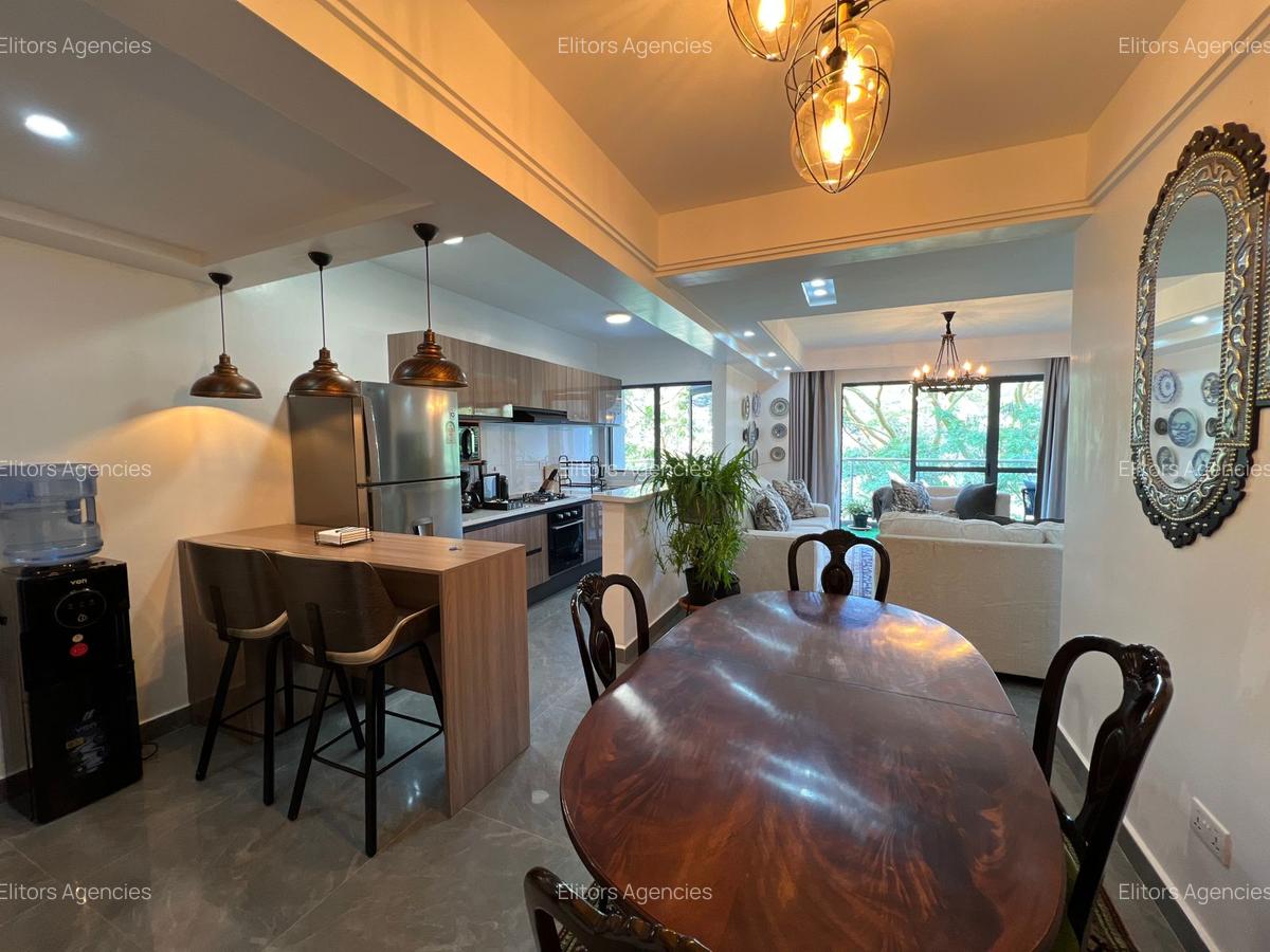 Serviced 2 Bed Apartment with En Suite at Riverside Dr - 11