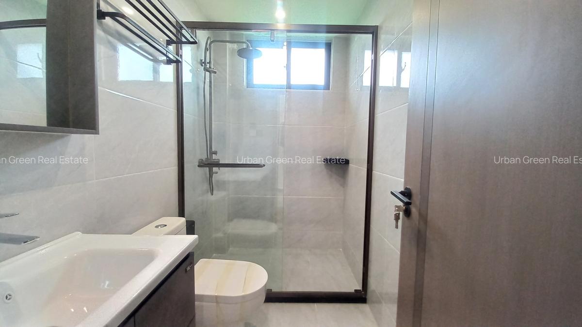 3 Bed Apartment with En Suite in Lavington - 6
