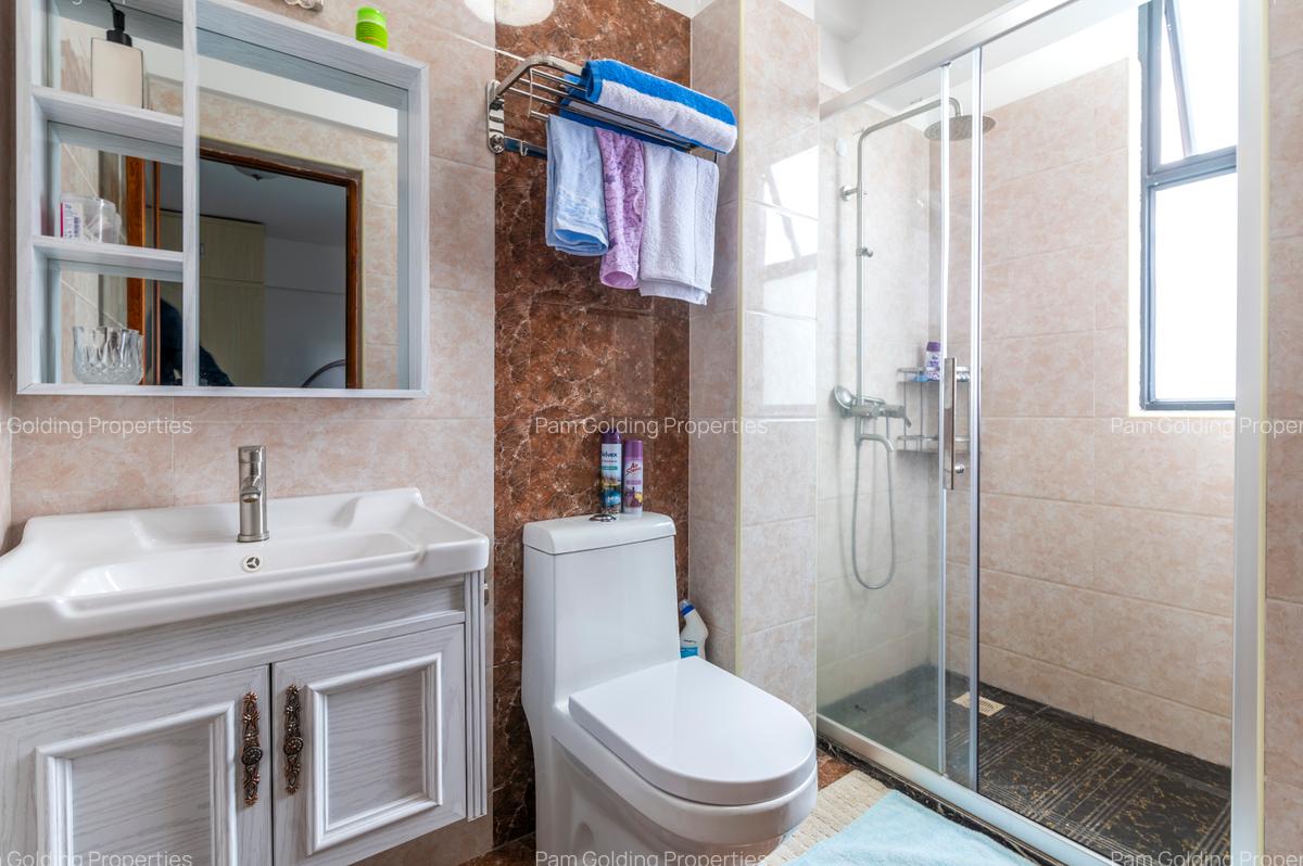 2 Bed Apartment with En Suite at Denis Prit - 7