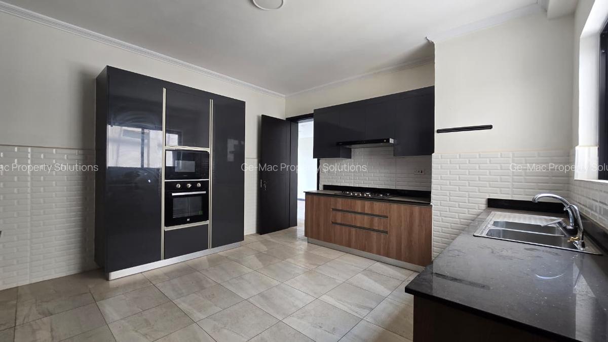 4 Bed Apartment with En Suite in Kileleshwa - 14