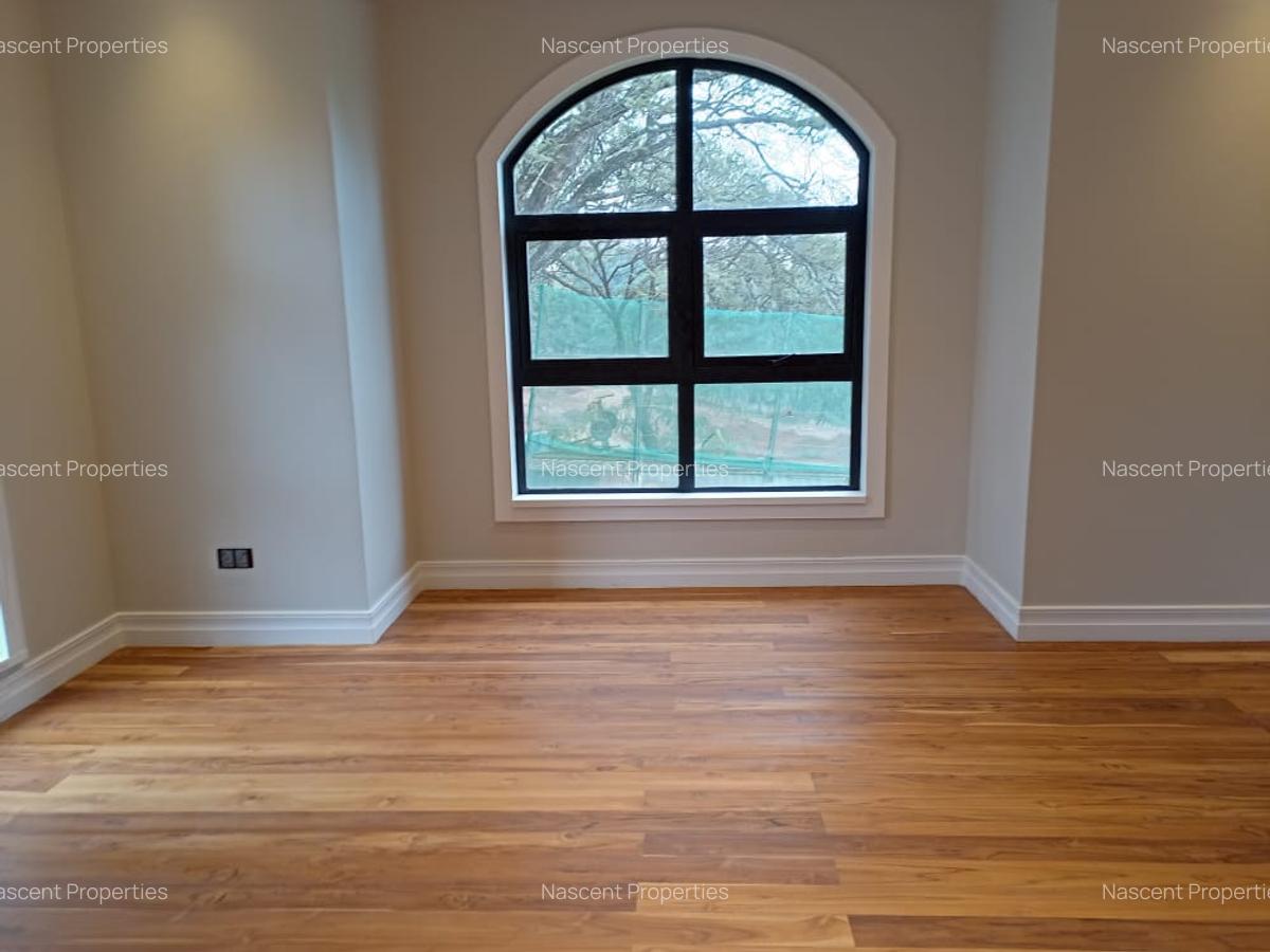 5 Bed Villa with En Suite in Loresho - 13