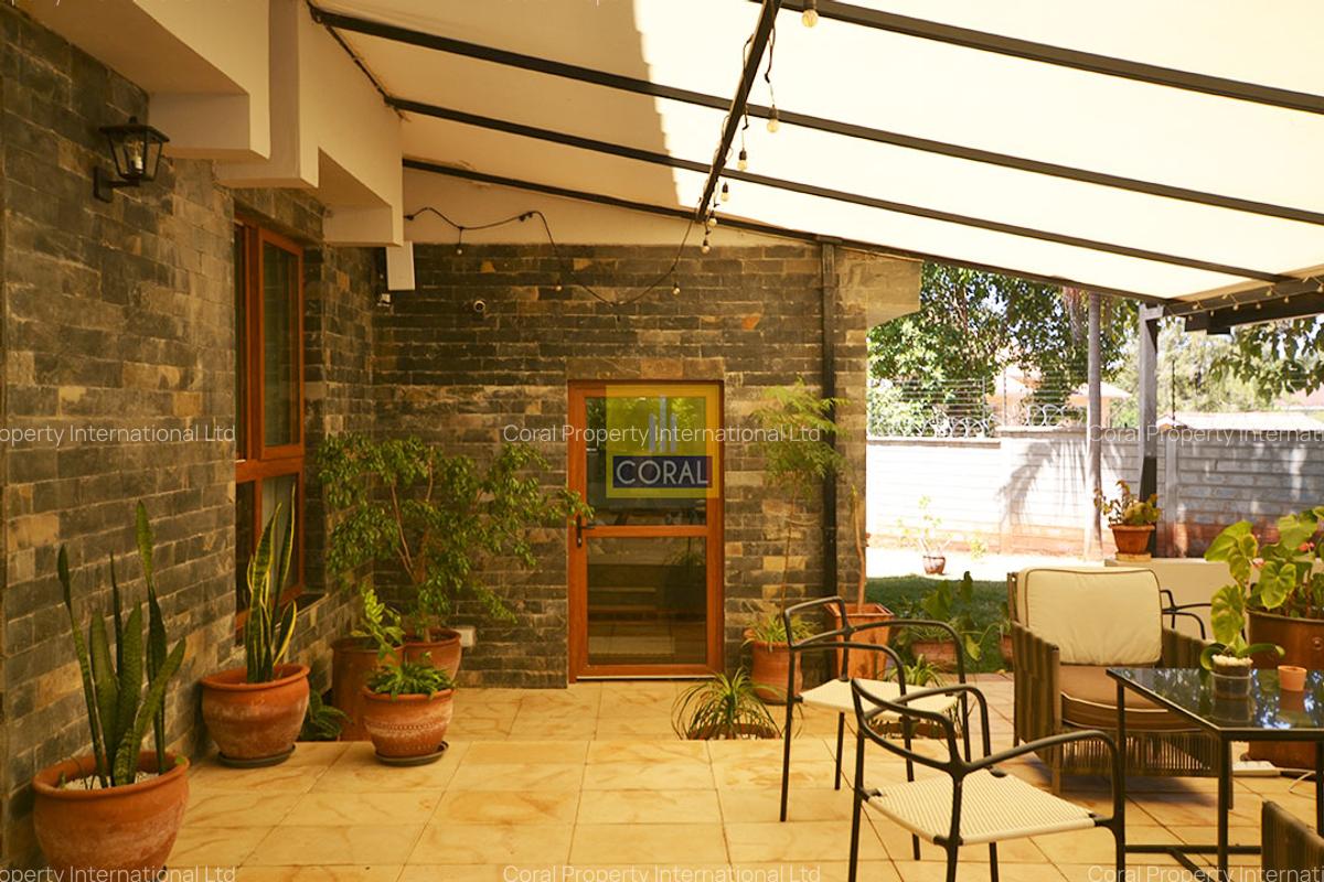 4 Bed House in Nyari - 17
