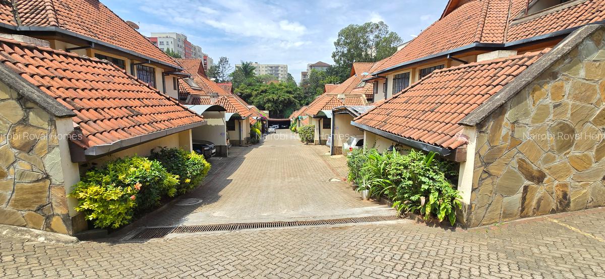 5 Bed Townhouse with En Suite at Lower Kabete Road - 16