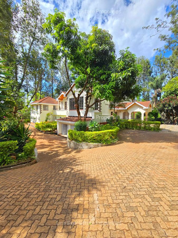4 Bed House with En Suite in Runda - 2