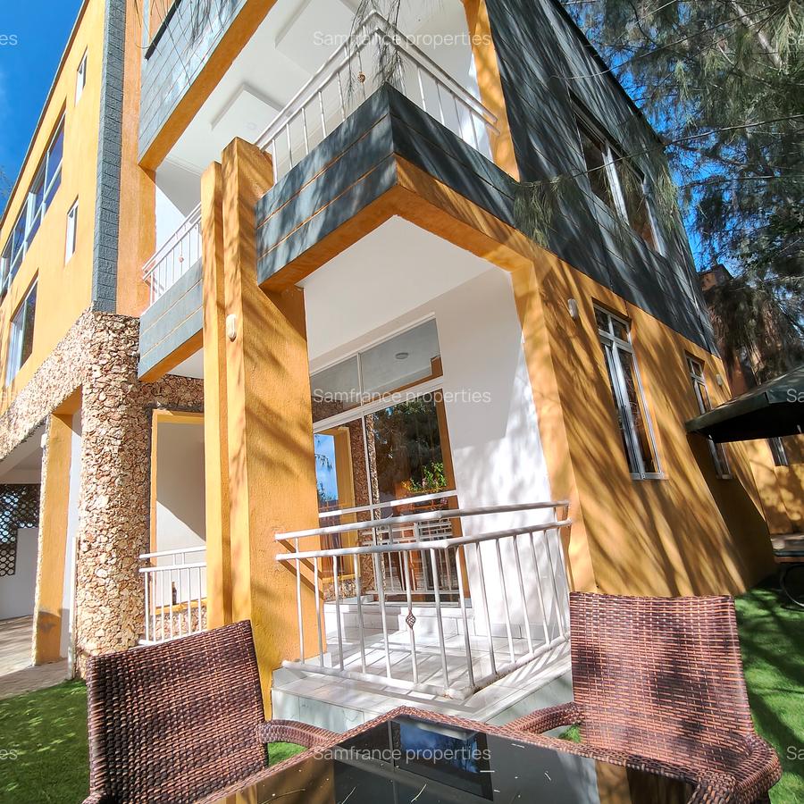 4 Bed Villa with En Suite at Kikambala - 1