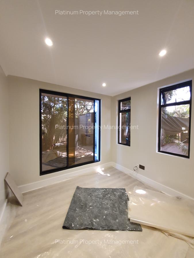 3 Bed House with En Suite at United Nations Avenue - 6