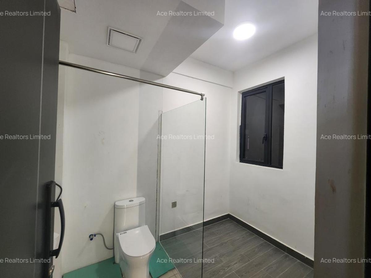 3 Bed Apartment with En Suite at Duplex - 5