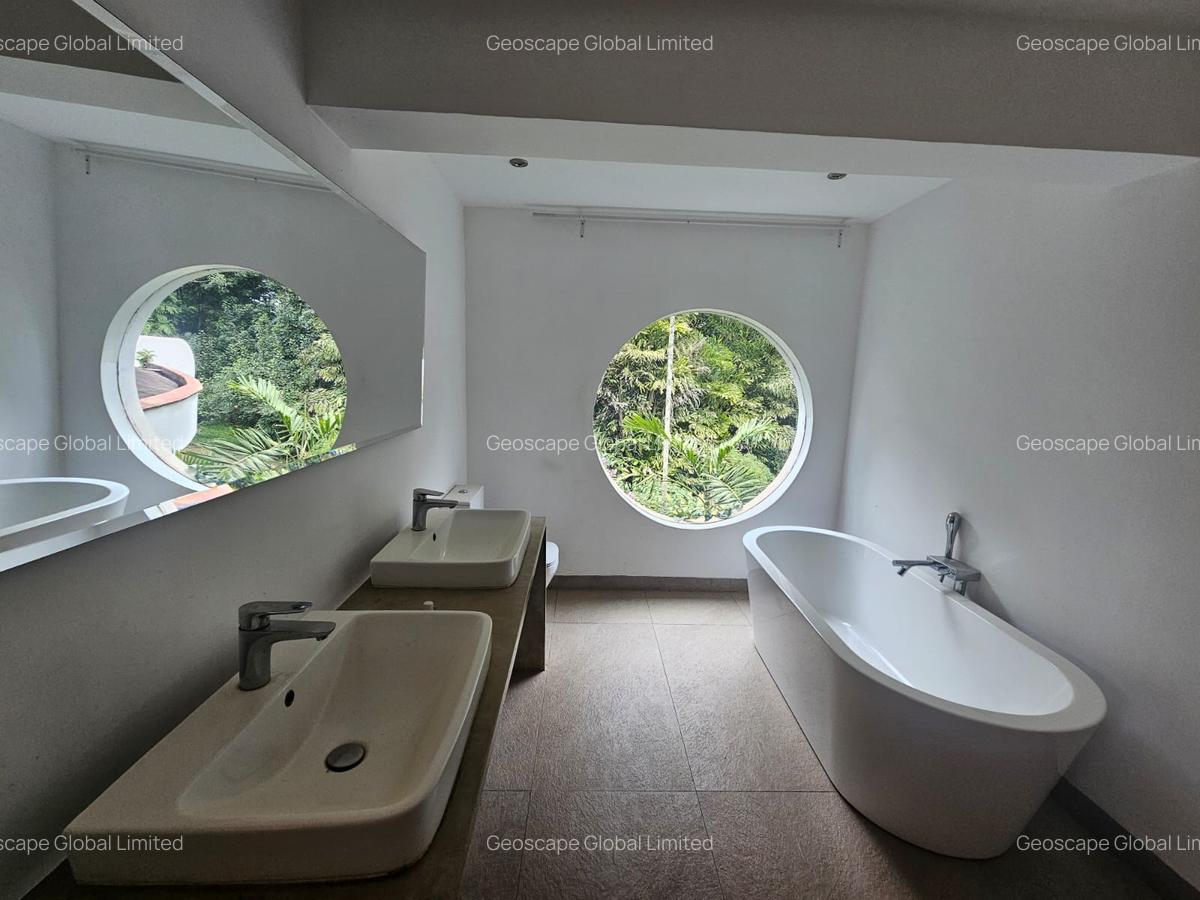 5 Bed Townhouse with En Suite in Lower Kabete - 2