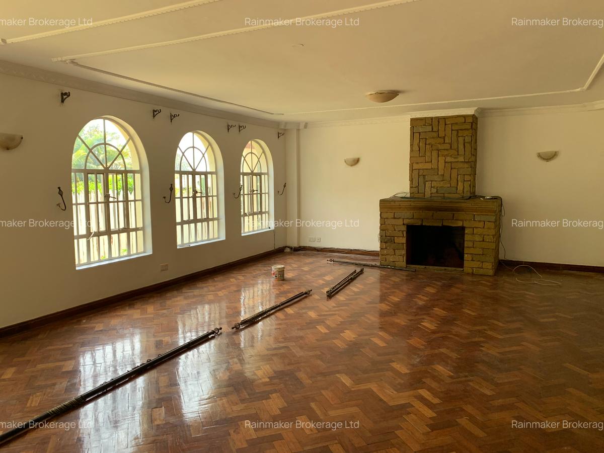 4 Bed Townhouse with En Suite at Ruaka Drive - 18