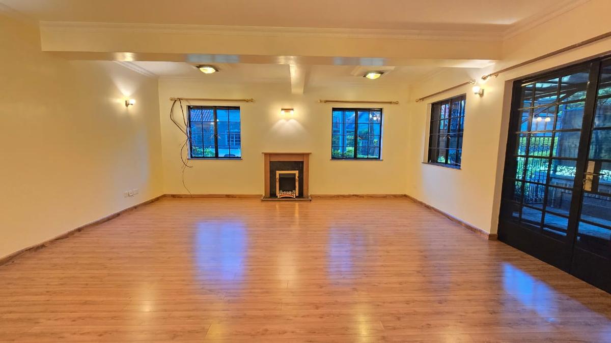 4 Bed Townhouse with En Suite in Lavington - 3
