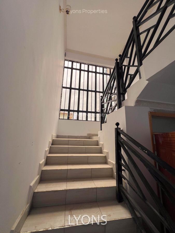 4 Bed Townhouse with En Suite at Rimpa - 12
