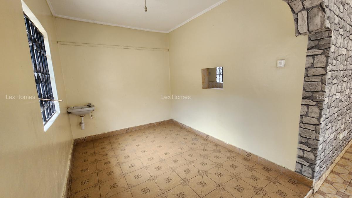 3 Bed House with En Suite at Rimpa Road - 3