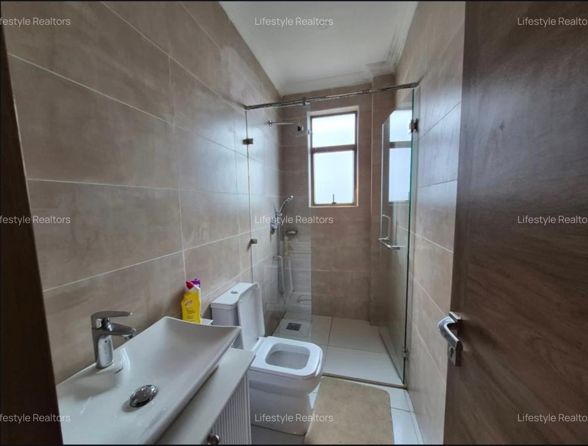 4 Bed House with En Suite at Riabai Road - 9