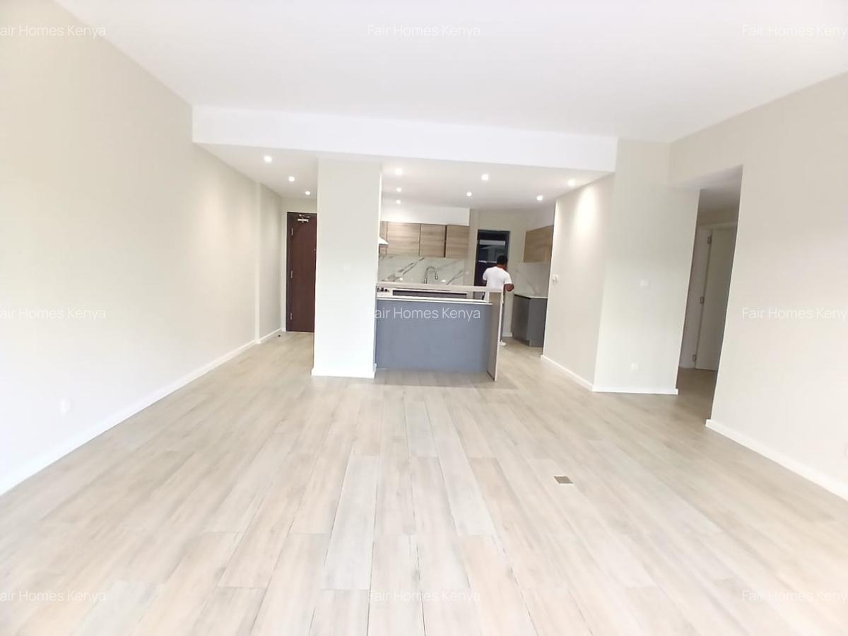 2 Bed Apartment with En Suite at Riverside Drive - 6