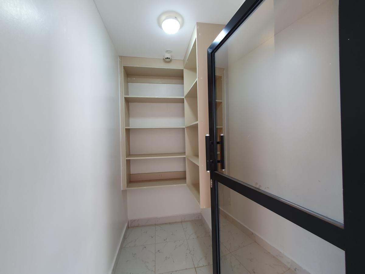 3 Bed Apartment with En Suite at City Park Drive - 8