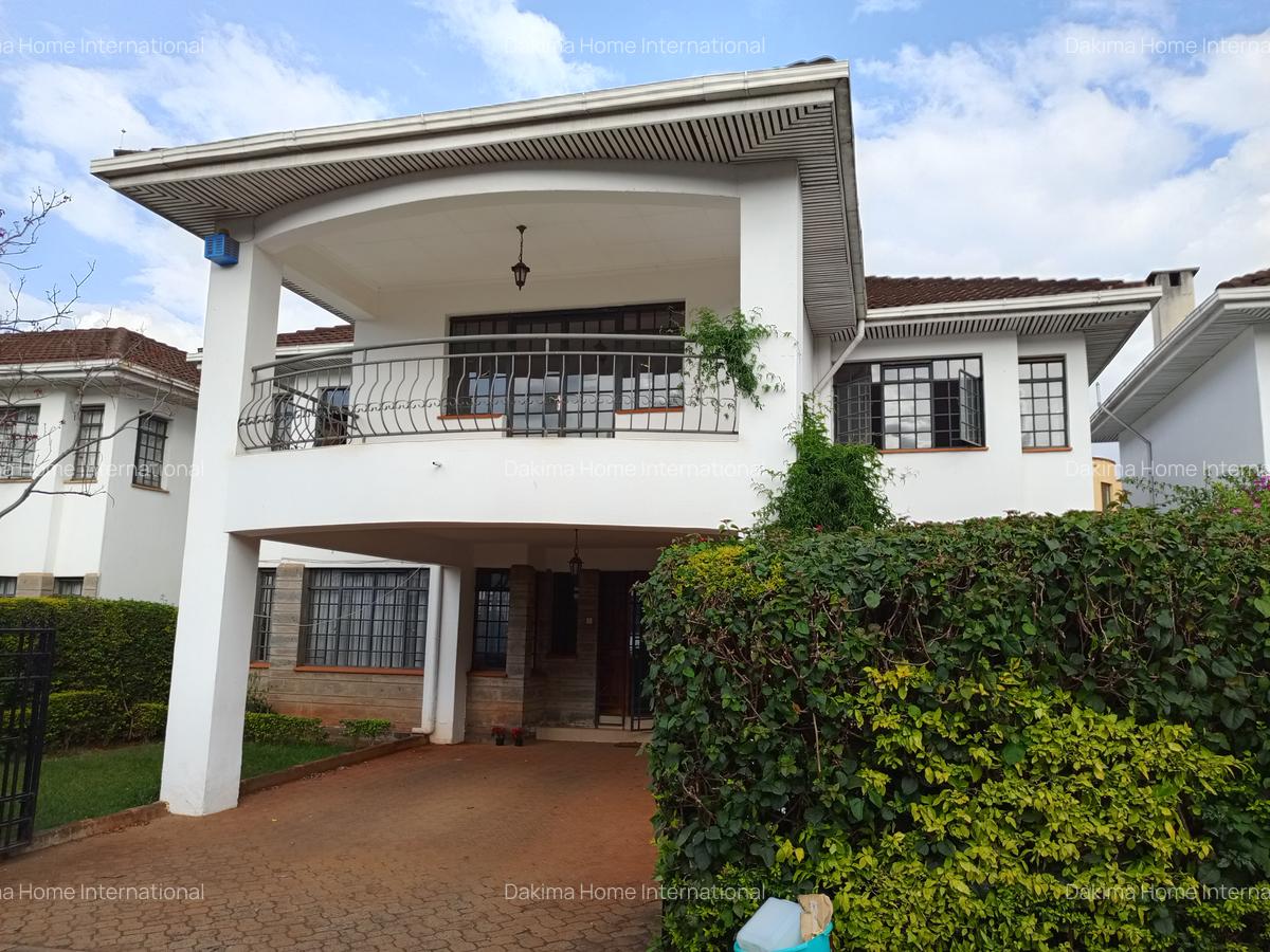4 Bed Townhouse with En Suite in Spring Valley - 1