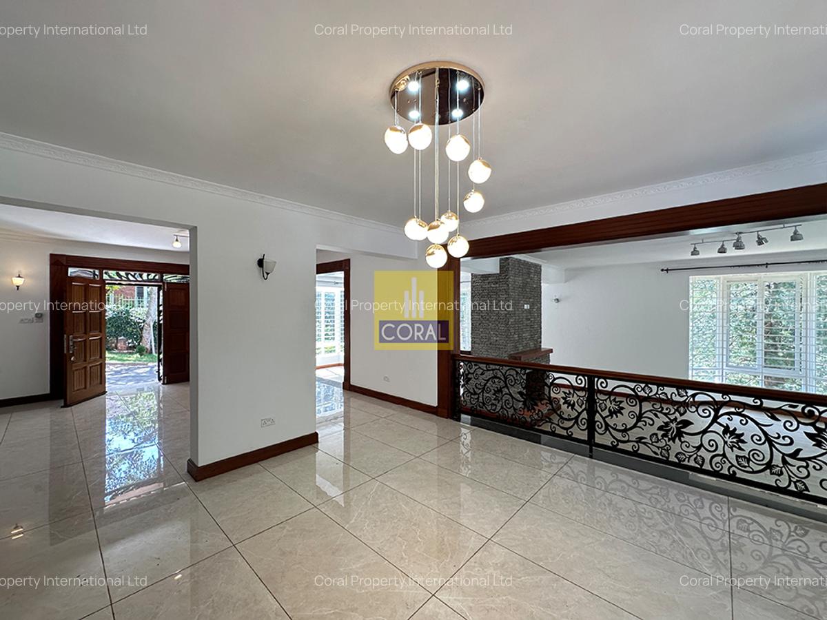 5 Bed Townhouse in Rosslyn - 12