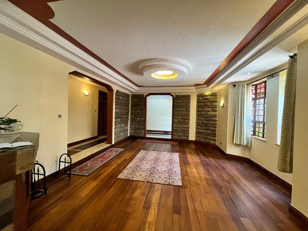 5 Bed House with En Suite in Runda - 13