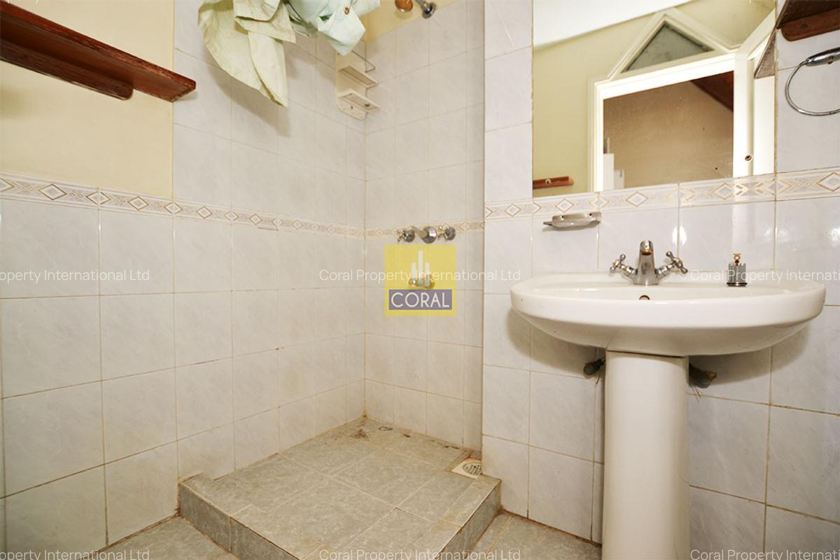 2 Bed Apartment in State House - 12