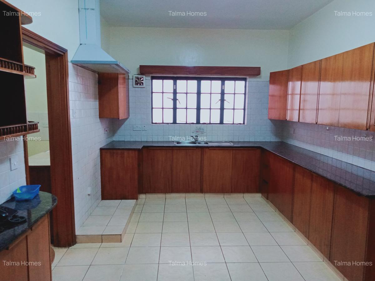 4 Bed Townhouse with En Suite at Off Lower Kabete Road - 9
