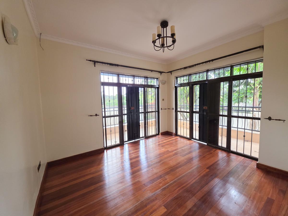 4 Bed Townhouse with Garden in Kiambu Road - 7