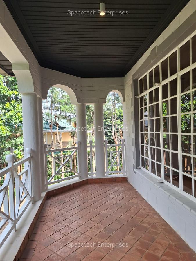 5 Bed House with En Suite in Runda - 17