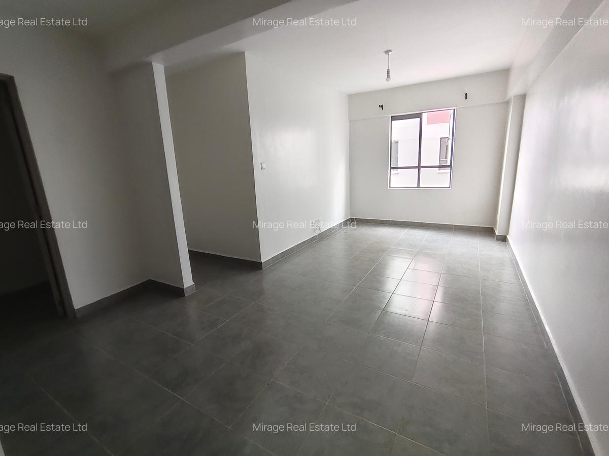 2 Bed Apartment with Swimming Pool in Garden Estate - 16