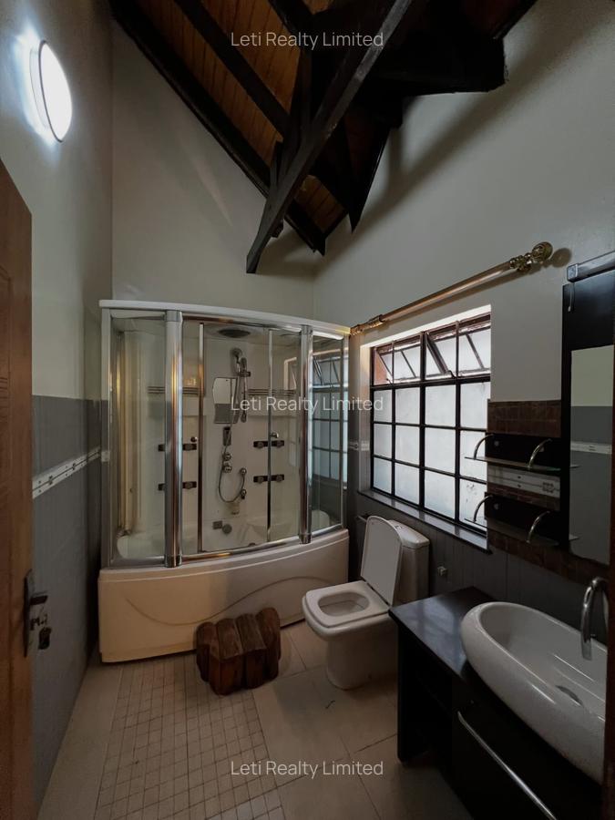 4 Bed Townhouse with En Suite in Kileleshwa - 10