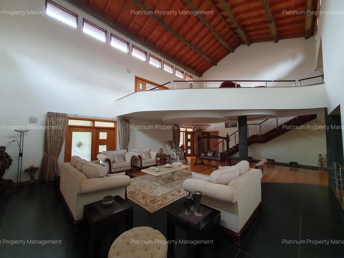 5 Bed Villa with En Suite in Kyuna - 4