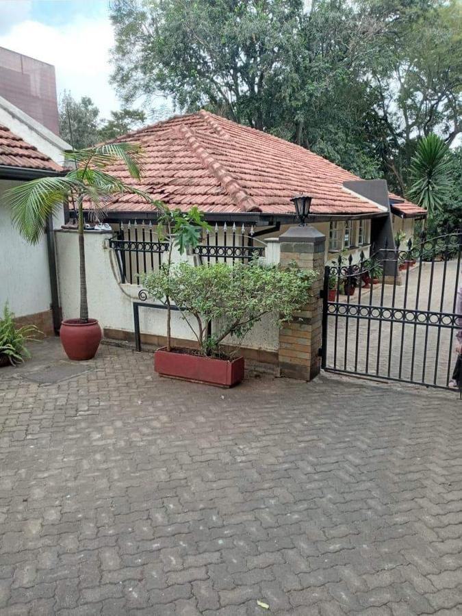 4 Bed House with En Suite at Muthaiga - 9