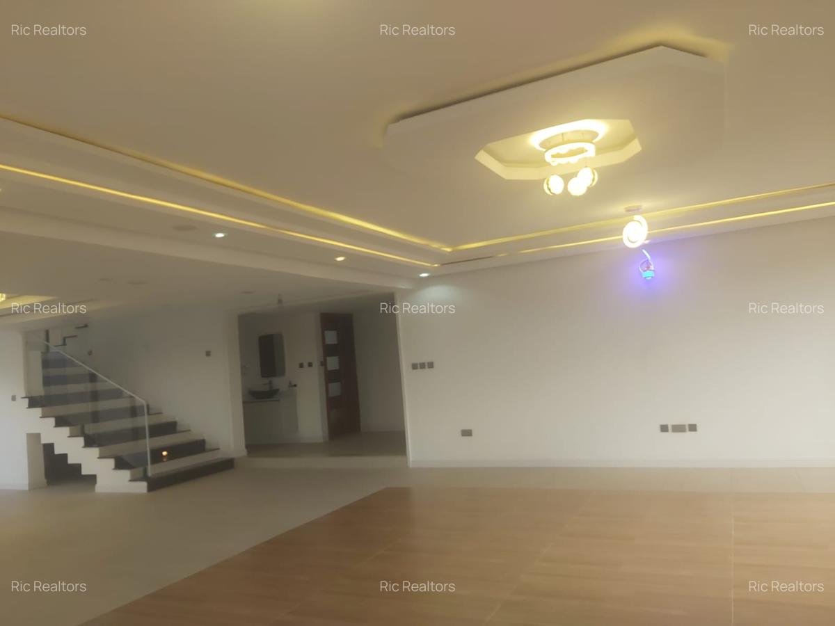5 Bed House with En Suite at Thika Road - 10