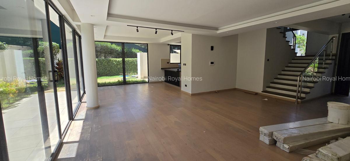 5 Bed Townhouse with En Suite at Lavington Green - 14