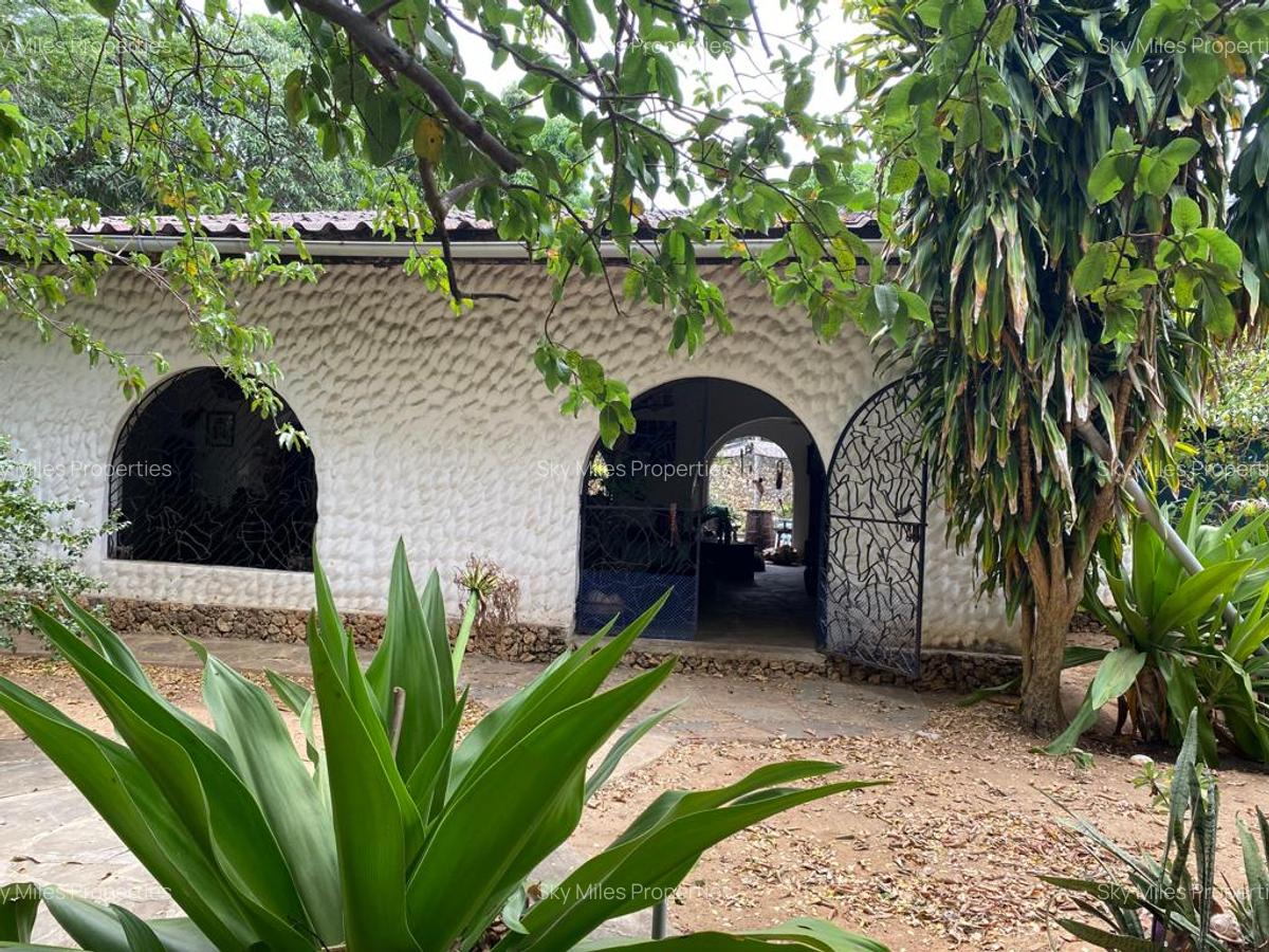 4 Bed House with En Suite at La-Marina Mtwapa - 2