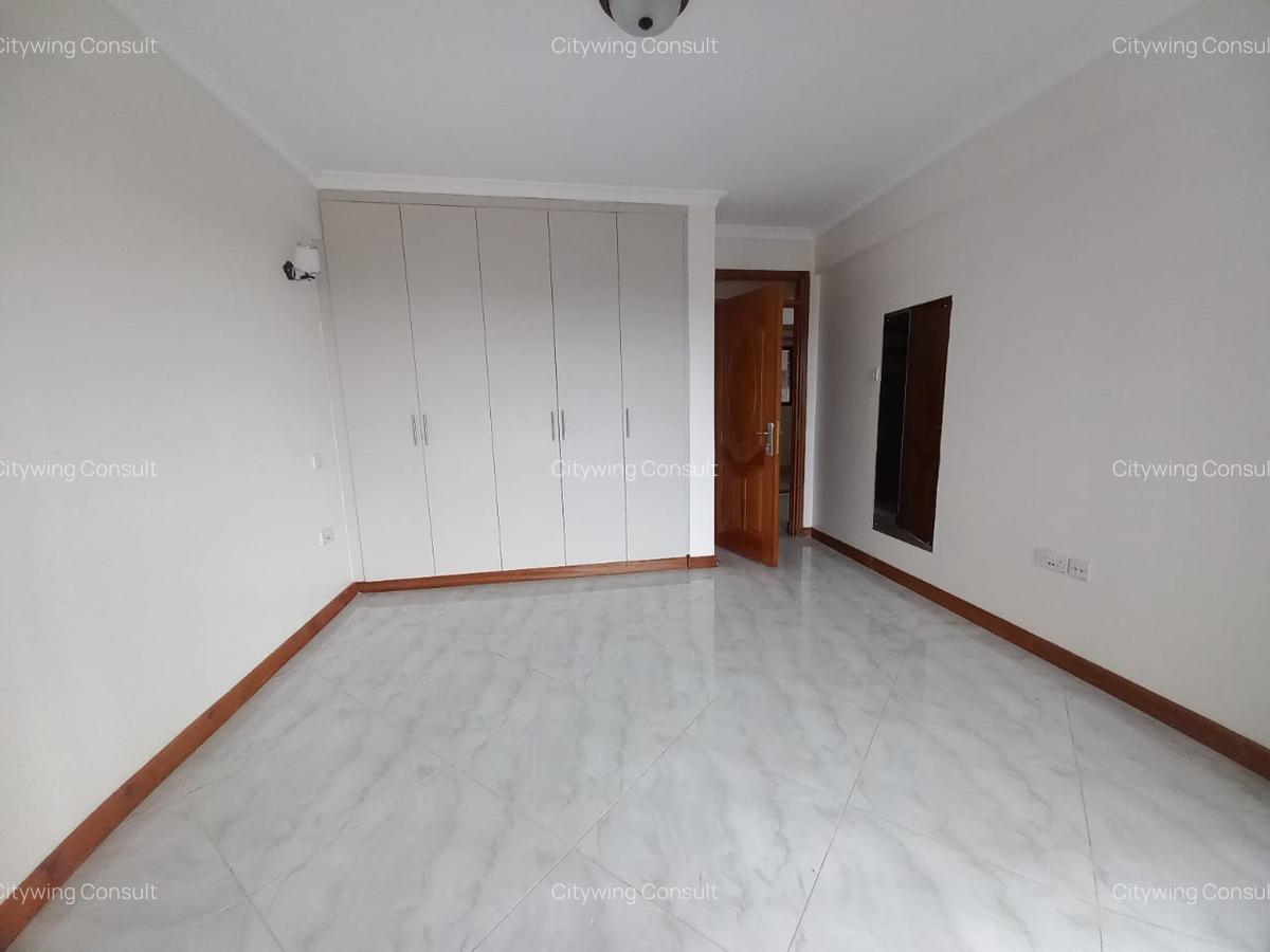 2 Bed Apartment with En Suite at School Lane - 13