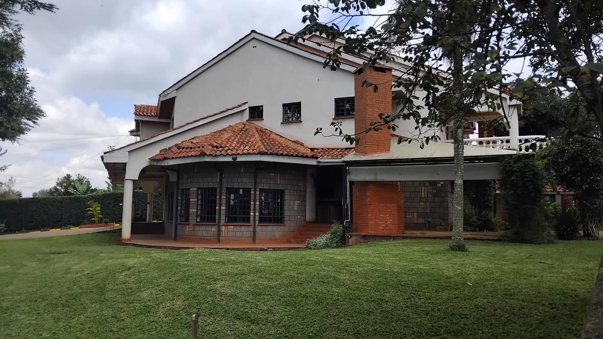 5 Bed House with En Suite in Runda - 17