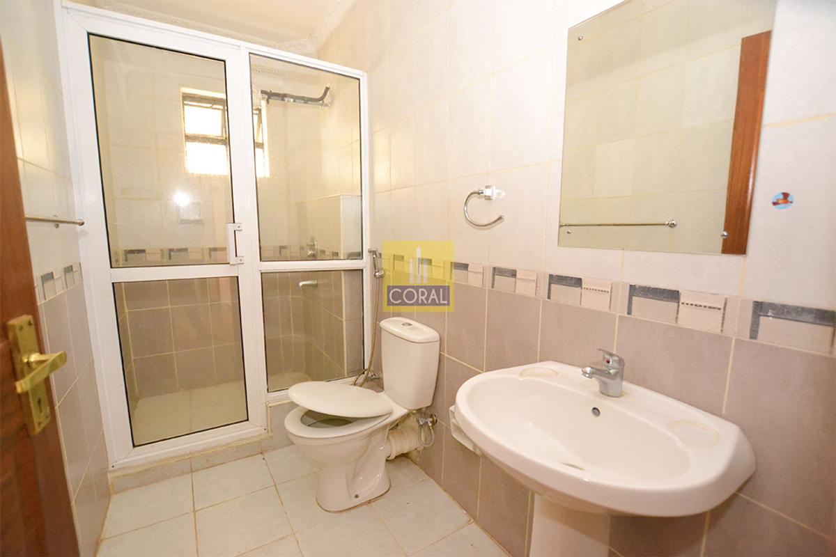 4 Bed Apartment in Parklands - 9