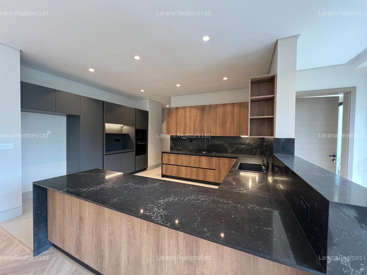 5 Bed Townhouse with En Suite at Grevillea Grove - 5