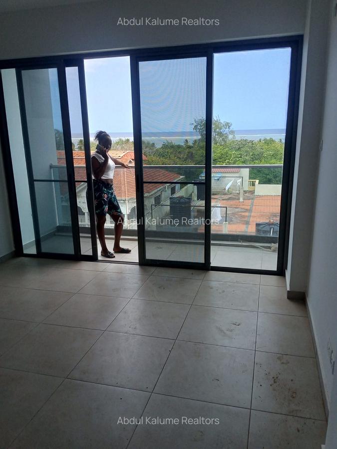 Serviced 3 Bed Apartment with En Suite at Shanzu - 4