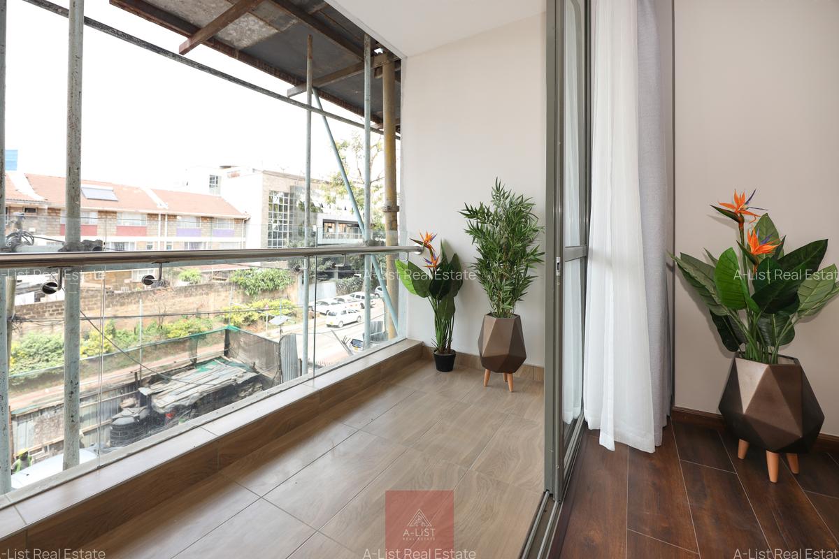 3 Bed Apartment with En Suite at Brookside - 3