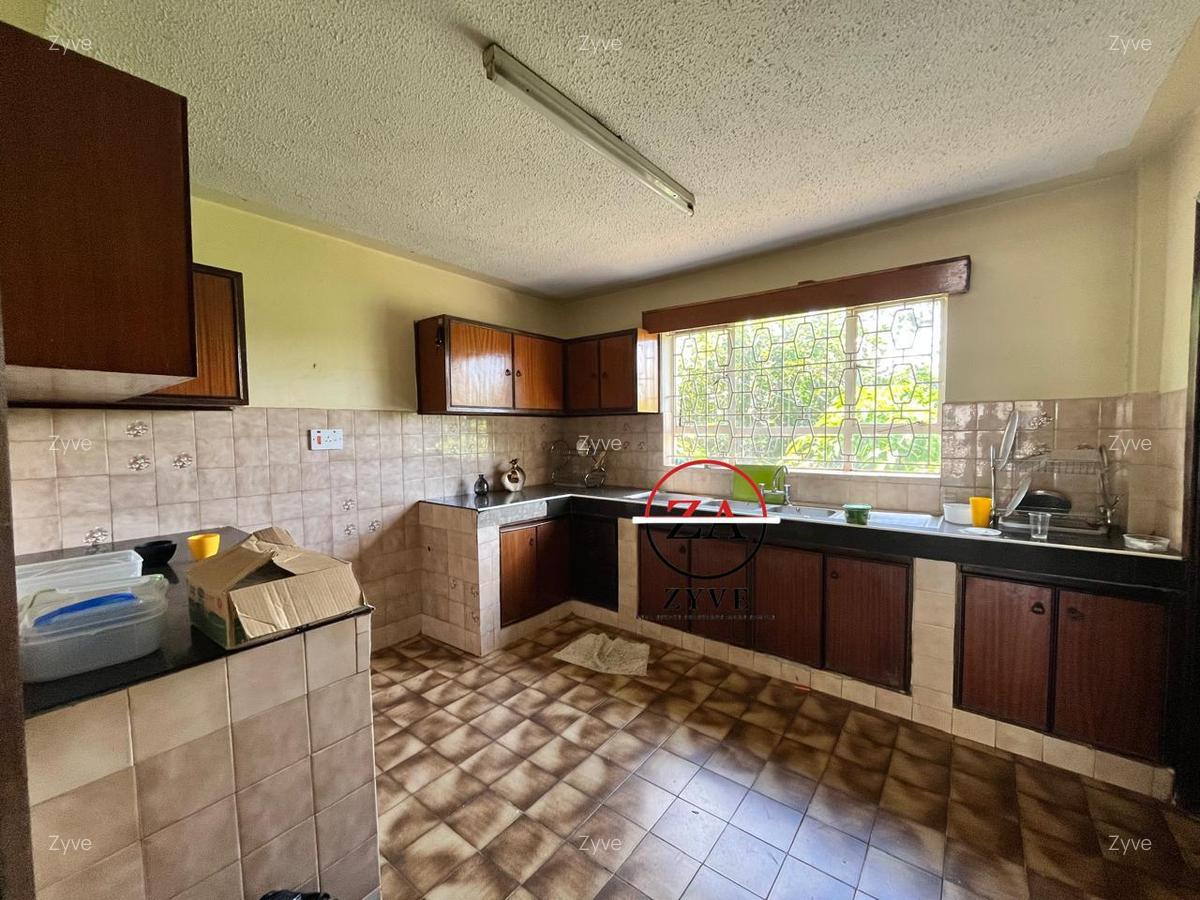 2 Bed Apartment with En Suite at Milimani - 10