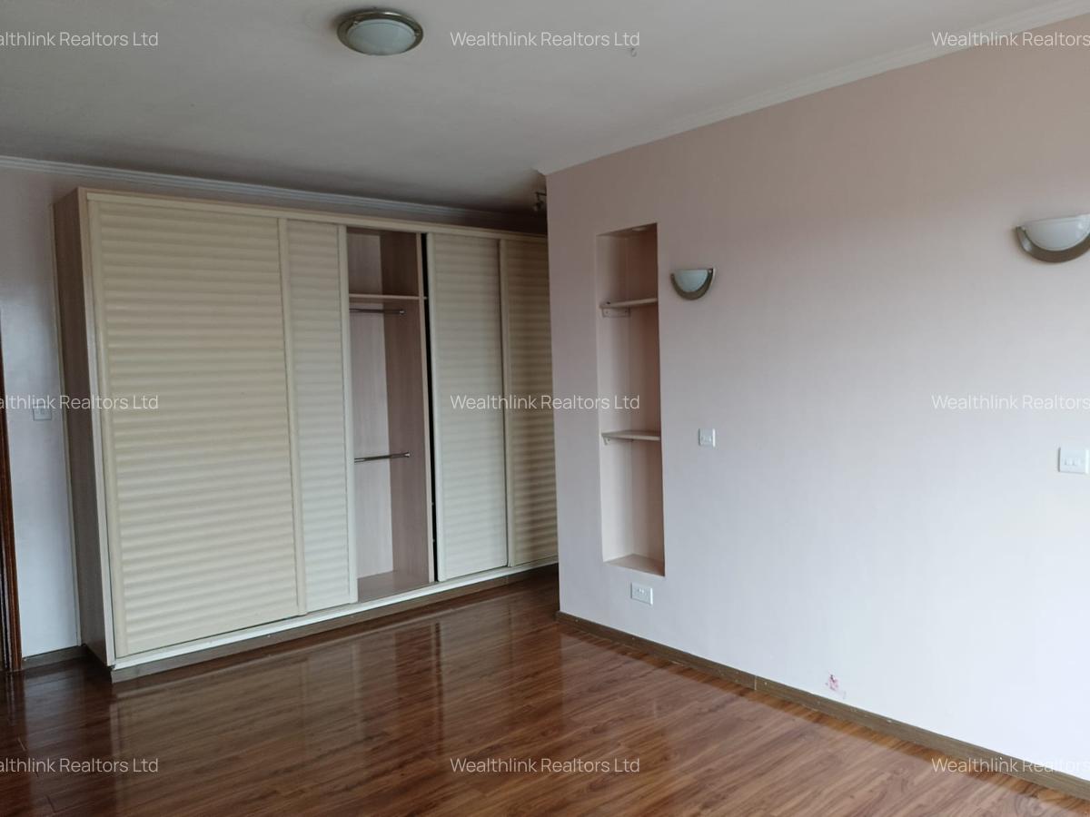 4 Bed Townhouse with En Suite at Runda Ridge Homes - 14