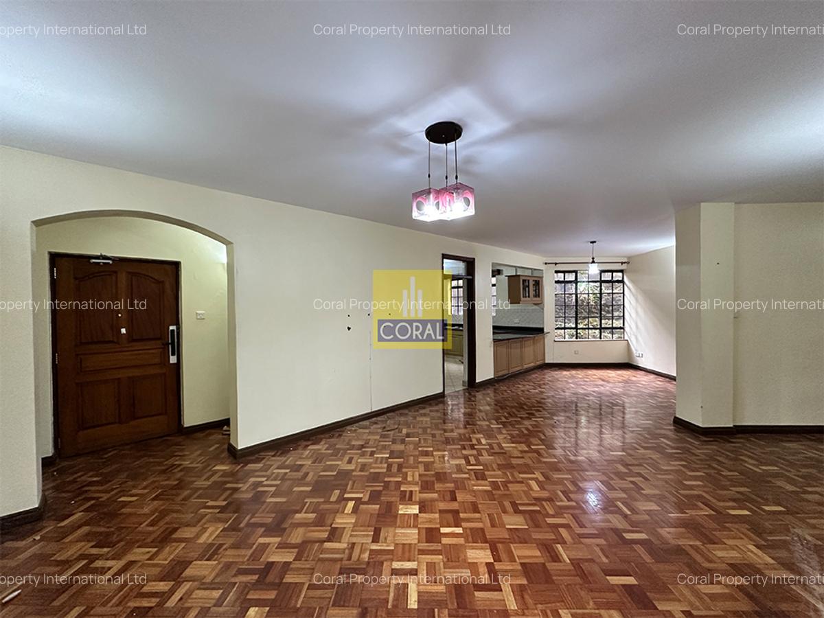 3 Bed Apartment in Riverside - 1