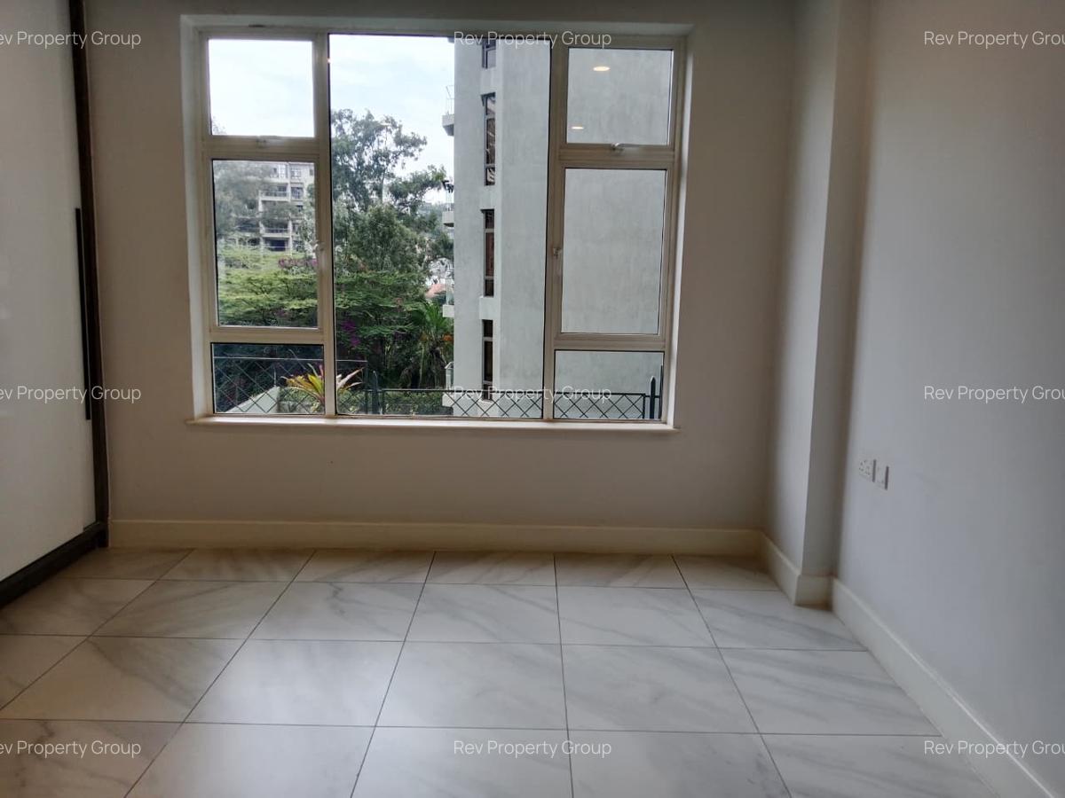 Serviced 3 Bed Apartment with En Suite in Westlands Area - 16