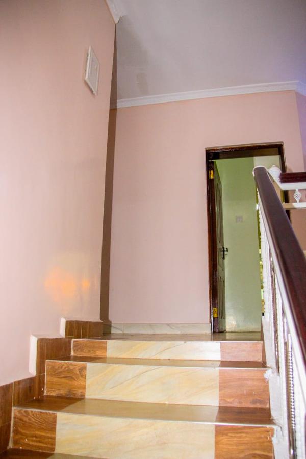 4 Bed Townhouse with En Suite at Ruiru - 10