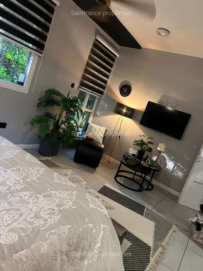 3 Bed Apartment with En Suite at Green Wood - 4